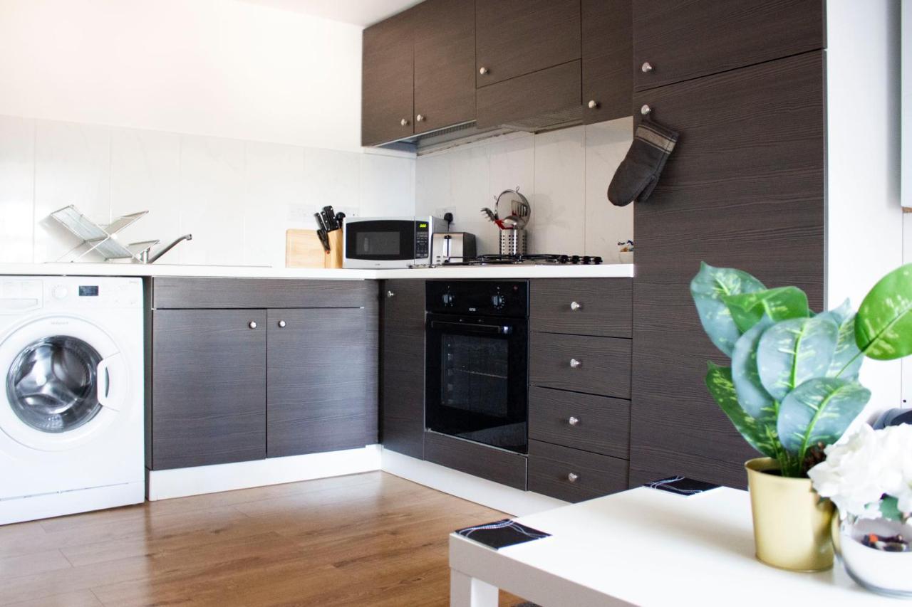 Town Centre Apartment With Free Parking Loughborough Exterior photo